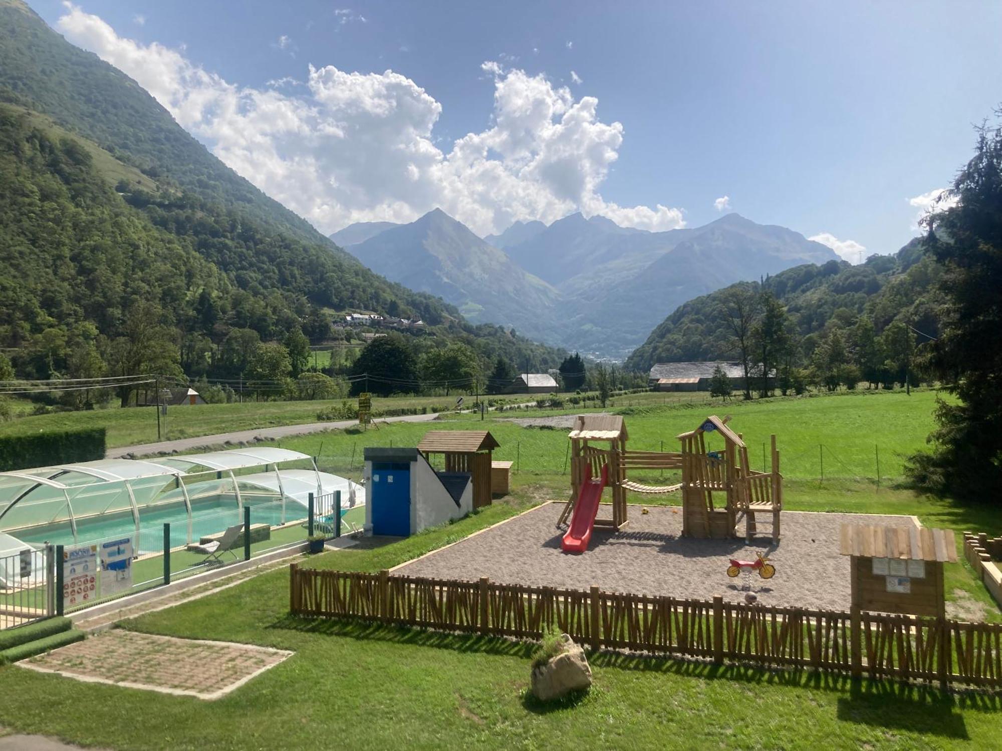 Camping Happy Pyrenees Saligos Εξωτερικό φωτογραφία